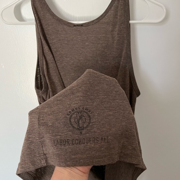 ⭐️ 3/$30 ⭐️ Vintage Oklahoma Flag Small Gray Unisex Tank Top - Picture 7 of 10